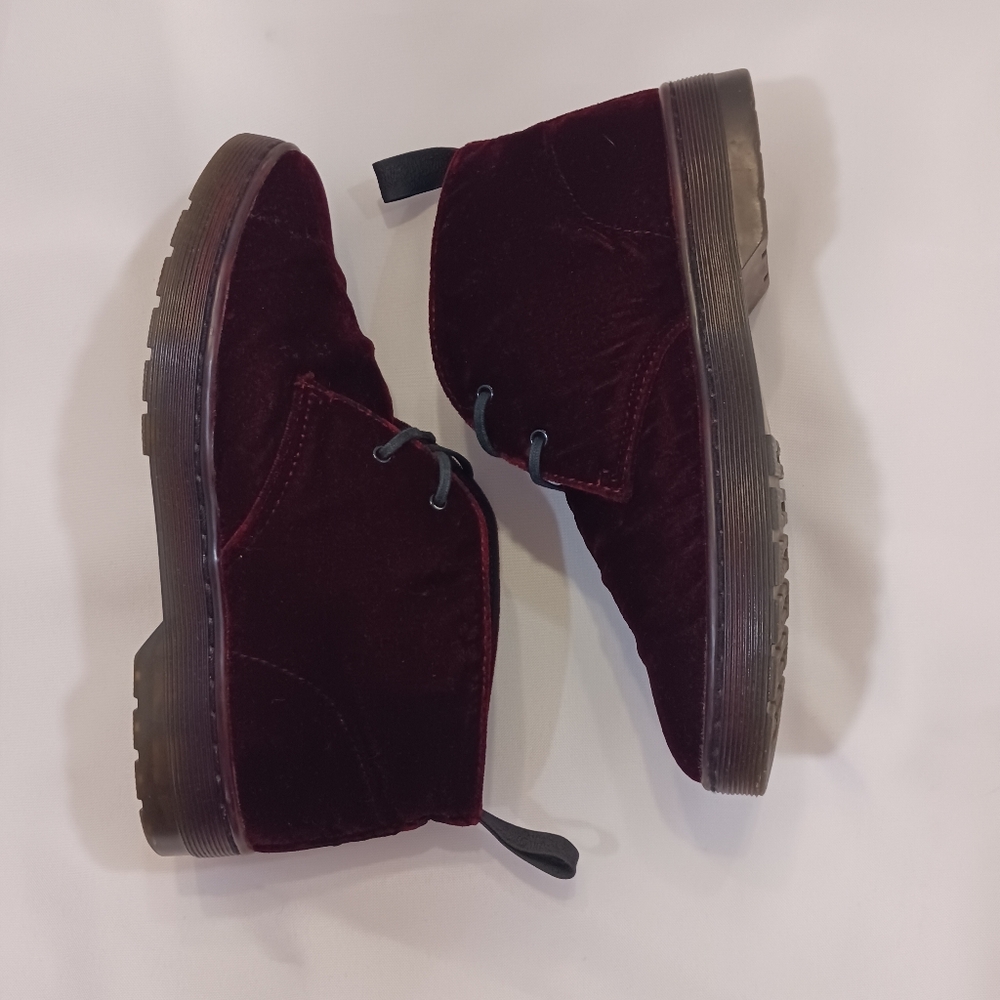 Dr. Martens Velvet Boots size 8 - Picture 13 of 17